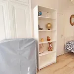 Bright 1Br Apartment In Central Paris