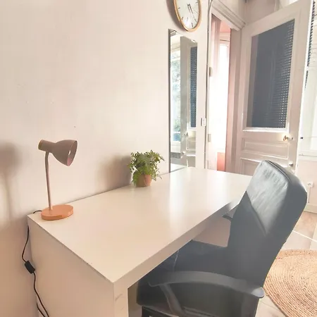 Appartamento Bright 1br In Parigi