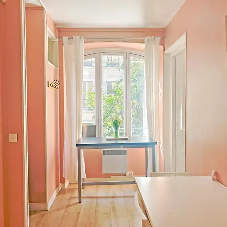 Bright 1br In Appartamento *